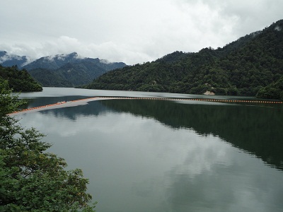 矢木沢ダム　ダム湖