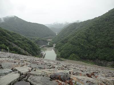 奈良俣ダム　下流域