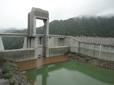 奈良俣ダム　洪水吐