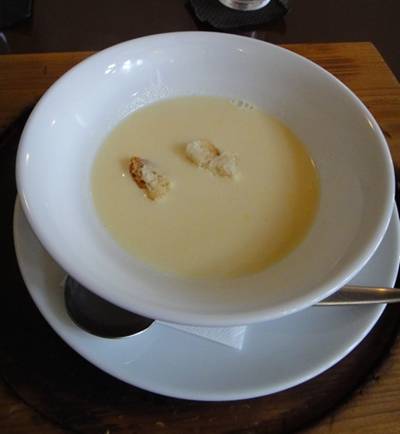 うぉるなっつ　スープ