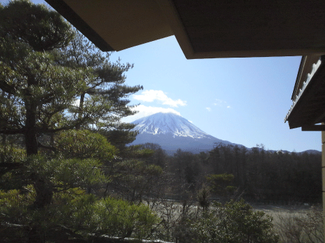 温泉入り口からの富士山