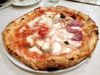20120212AZZURRI_pizza3Quattro Stagioni
