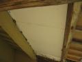 玄関ホールの天井への石膏ボード施工後